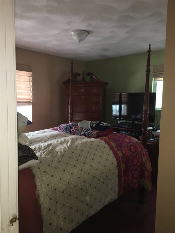 409 Chestnut St, Warwick, RI 02888 - photo 7