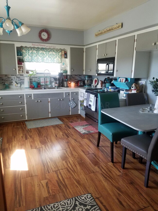 Kitchen 2
