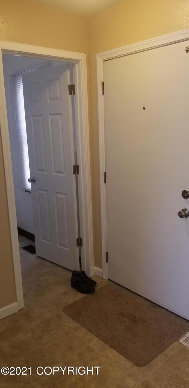 8140 Little Dipper Ave. #A- Entryway