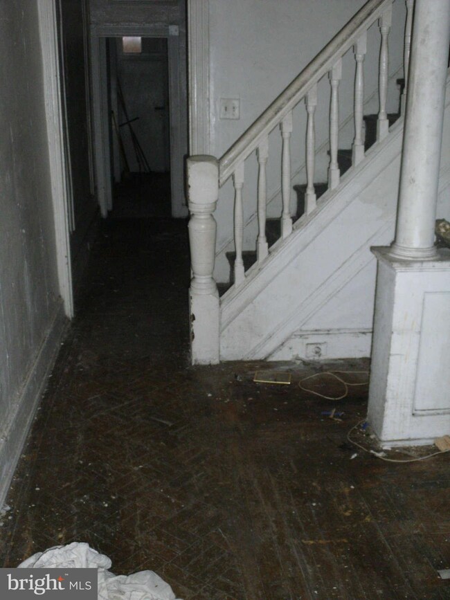 718 Appleton St, Baltimore, MD 21217 - photo 4