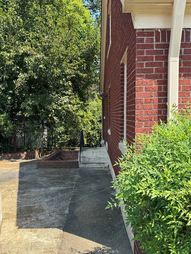 2112 Blakewood Place, Memphis, TN 38106 - photo 3