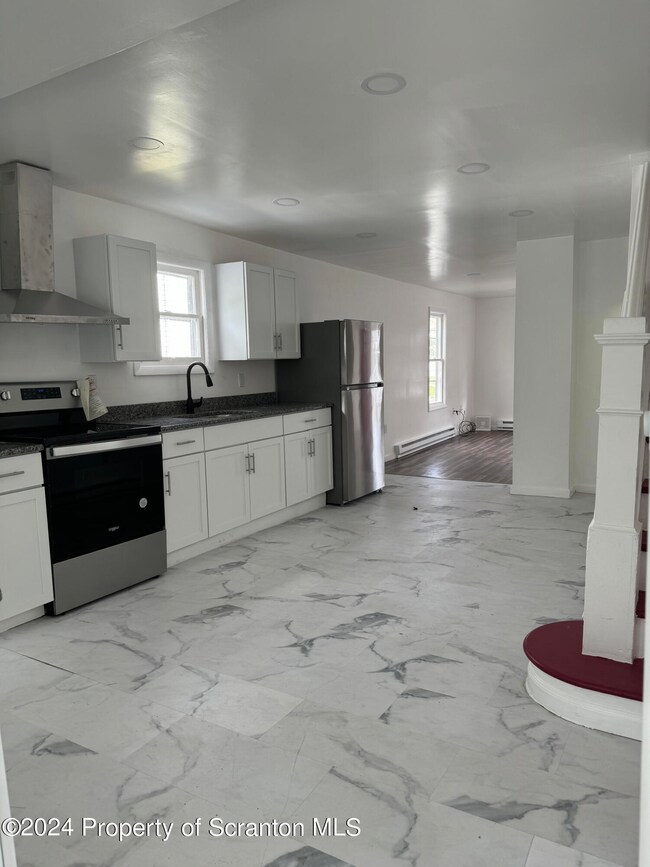 1745 Clearview St, Scranton, PA 18508 - photo 4