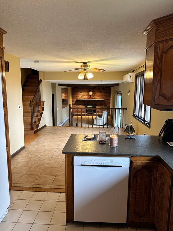 76 Americo St, Ludlow, MA 01056 - photo 3