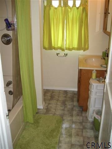 54 Pinewood Ave, Albany, NY 12208 - photo 3