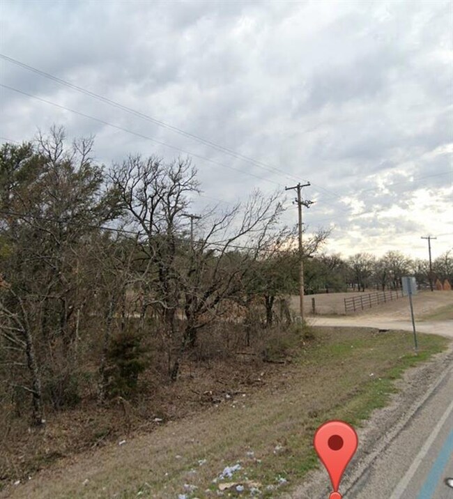 7641 Confederate Park Rd, Wht Settlemt, TX 76108 - photo 2