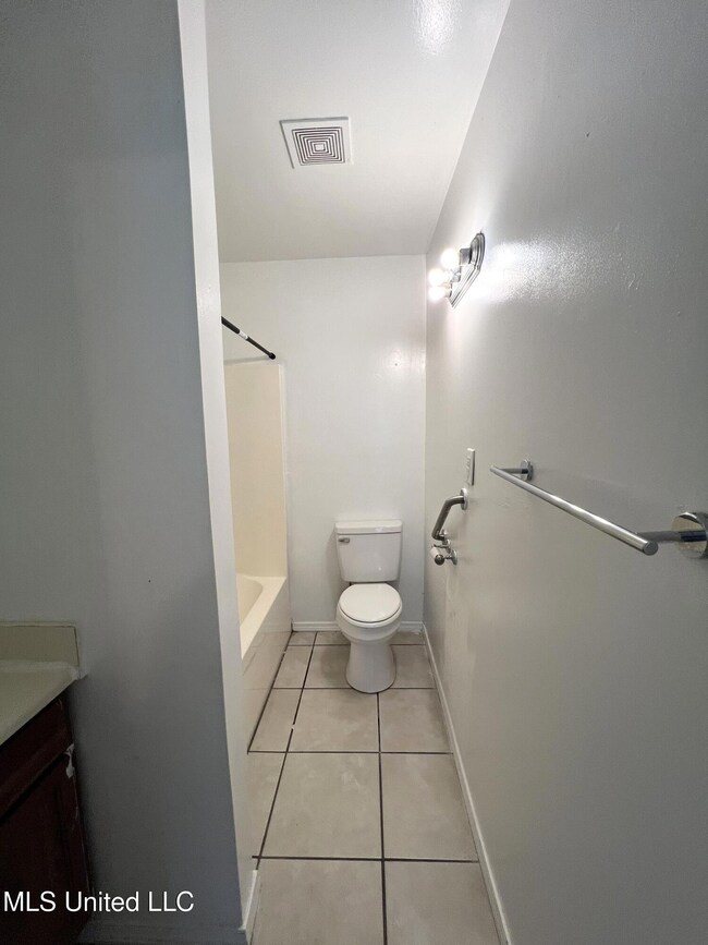 9617 Smith Ave B 6