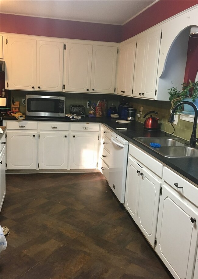 Features large center island.  15'1