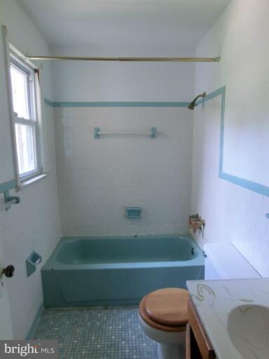 1115 60th Ave, Fairmount Heights, MD 20743 - photo 2