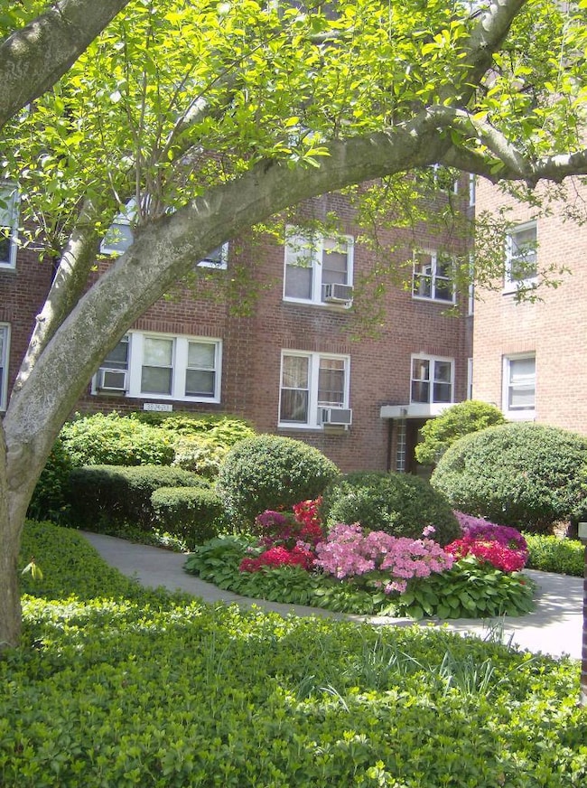 38-24 213th St, Flushing, NY 11361 - photo 7