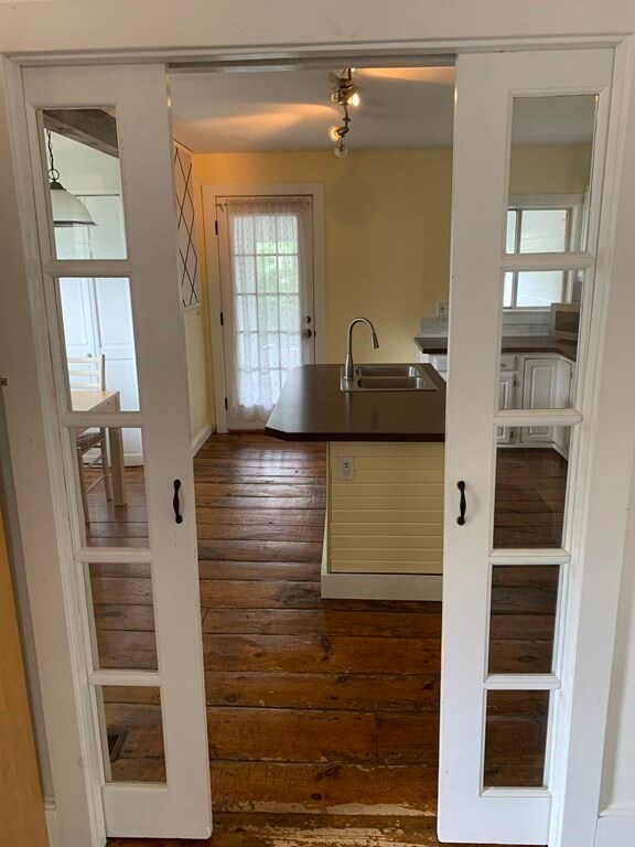 5 Chestnut St, Newburyport, MA 01950 - photo 6