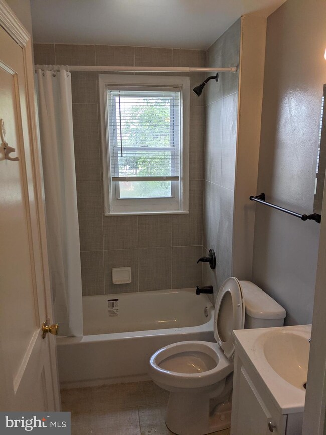 4128 Balfern Ave, Baltimore, MD 21213 - photo 7