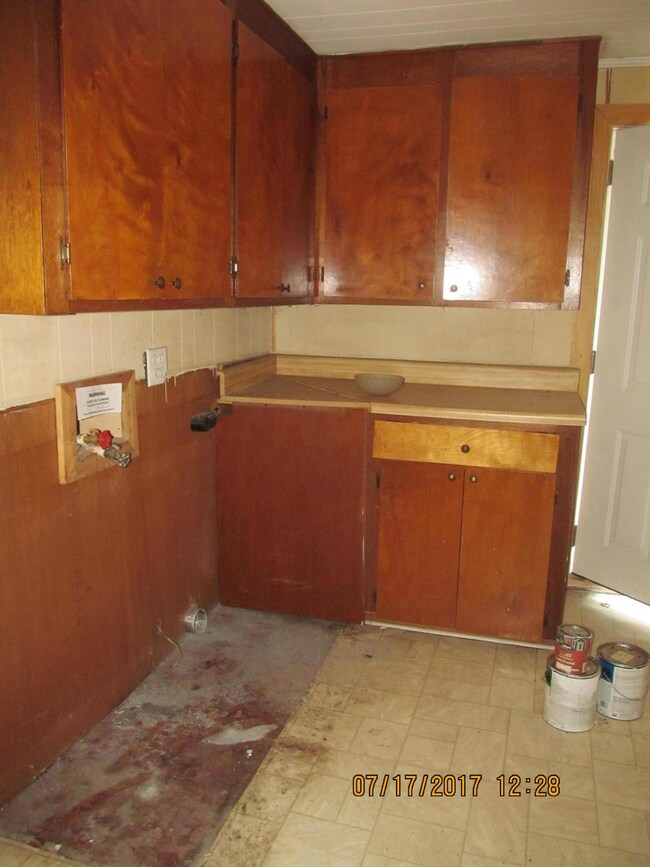 1003 N Chattanooga St, La Fayette, GA 30728 - photo 5