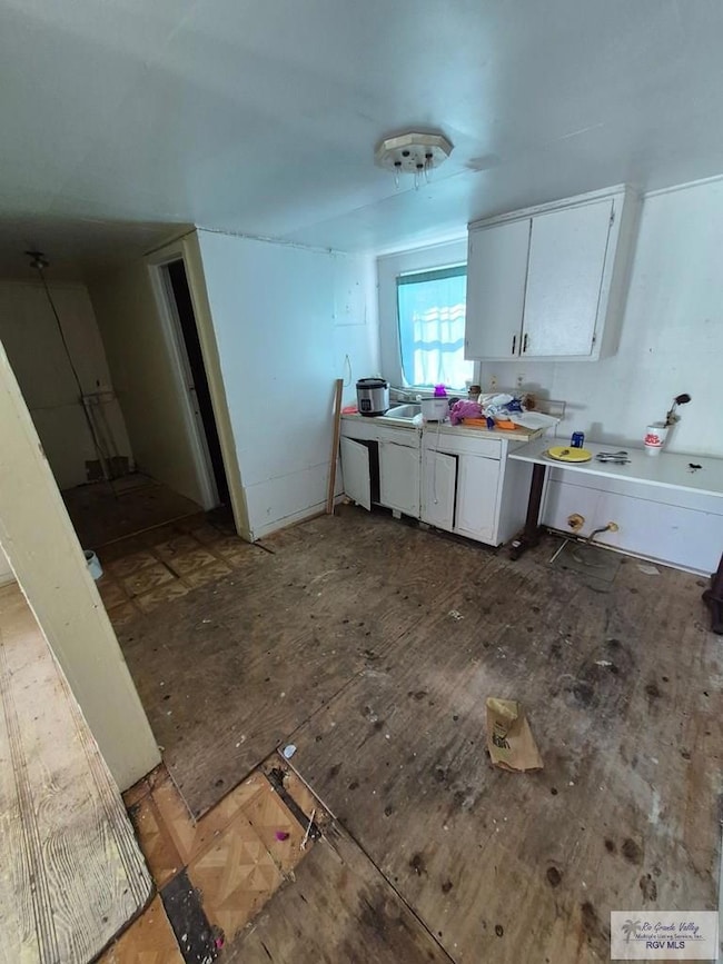 2734 E Taylor St unit Block 17/Lot 3, Brownsville, TX 78520 - photo 3