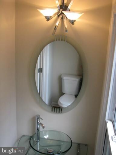 2200 Dawn Ln, Temple Hills, MD 20748 - photo 6