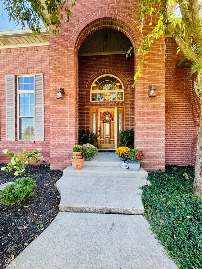 2045 Covey Ct, Franklin, IN 46131 - photo 7