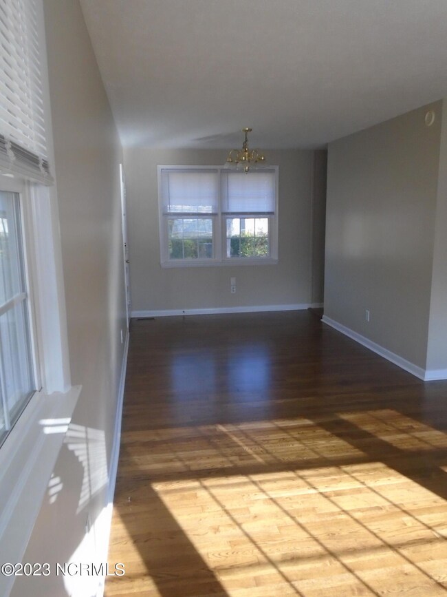 1012 Hendricks Ave, Jacksonville, NC 28540 - photo 2