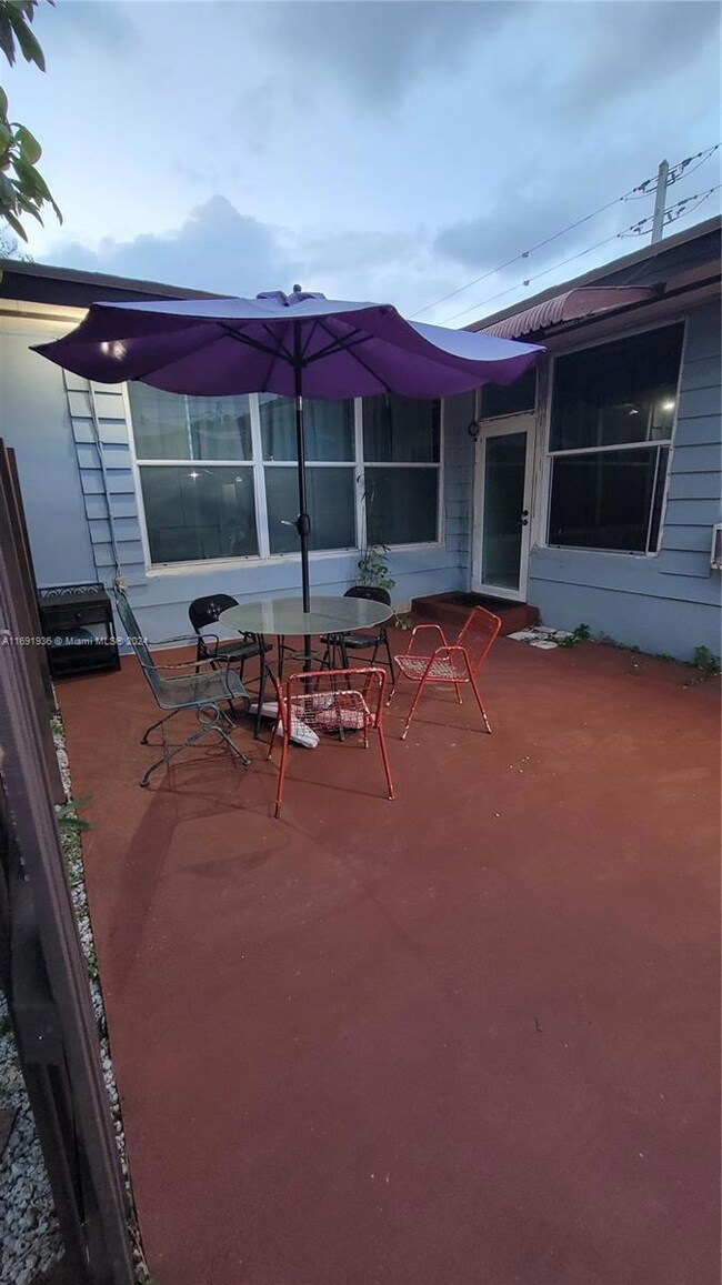 enclosed front patio