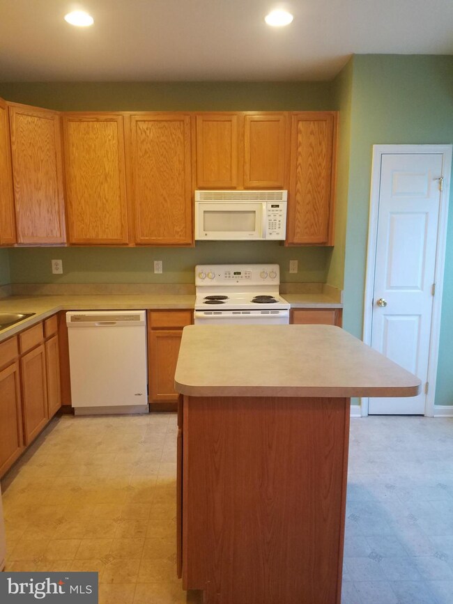 1702 Waltman Rd, Edgewood, MD 21040 - photo 2