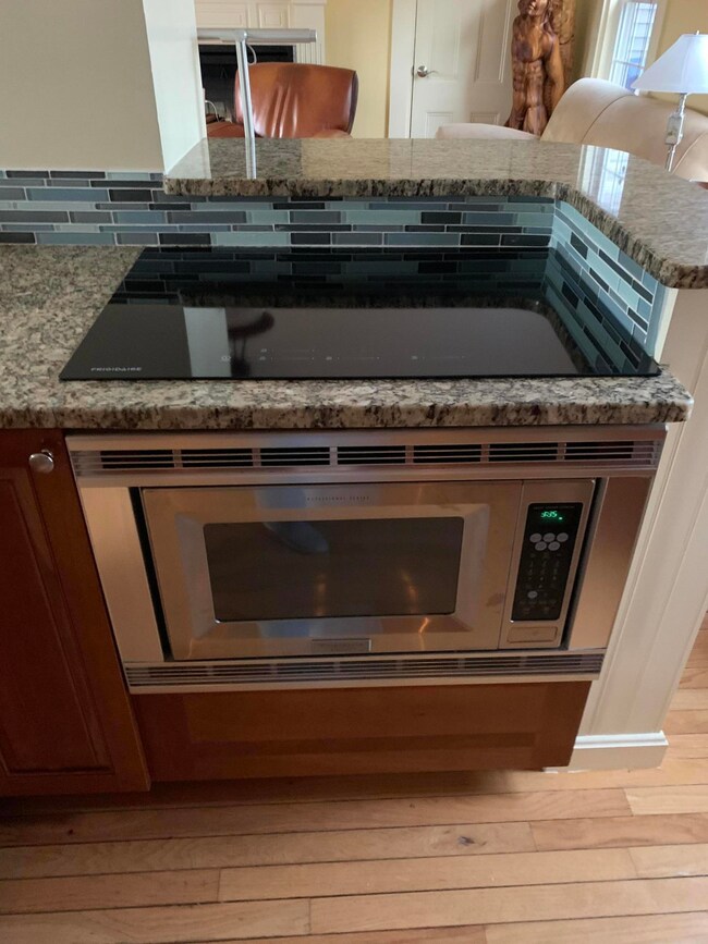 177 Shore Rd unit 3, Ogunquit, ME 03907 - photo 6