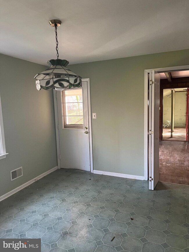 39 Sylvan Dr, Pottstown, PA 19465 - photo 6