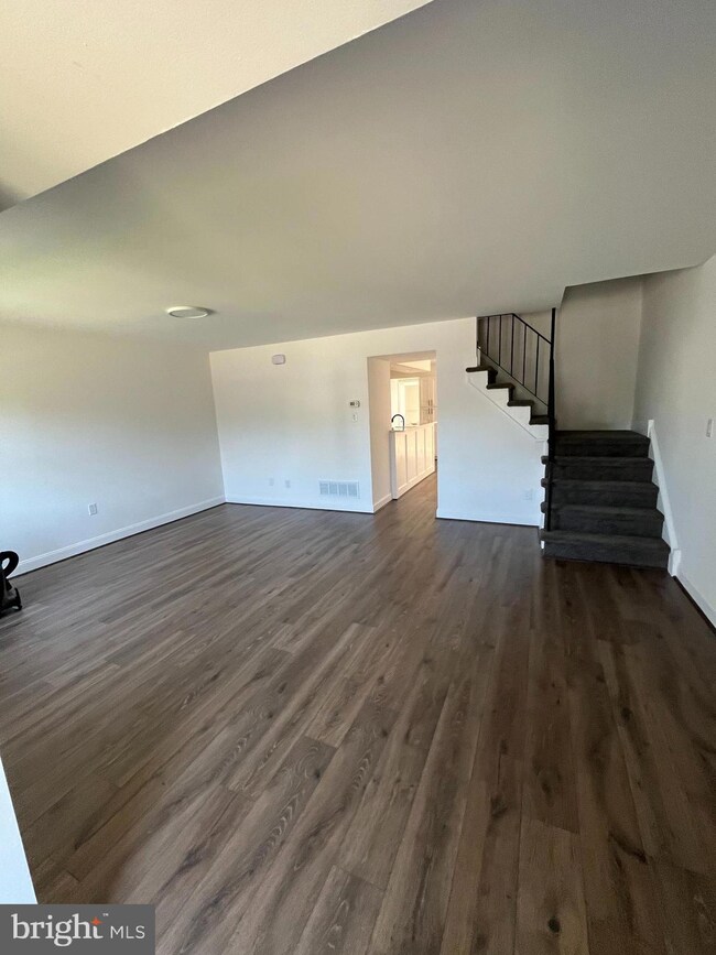 439 Colonial Dr, East Greenville, PA 18041 - photo 2