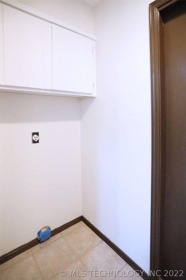 1714 Wildewood Dr, Ardmore, OK 73401 - photo 7