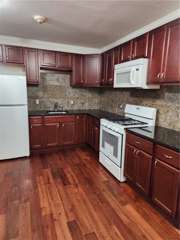 110 Willow St, Woonsocket, RI 02895 - photo 5