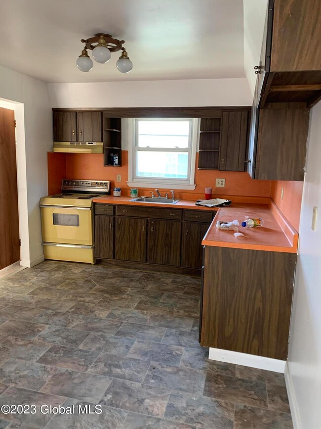 67 Briar Ave, Albany, NY 12203 - photo 7