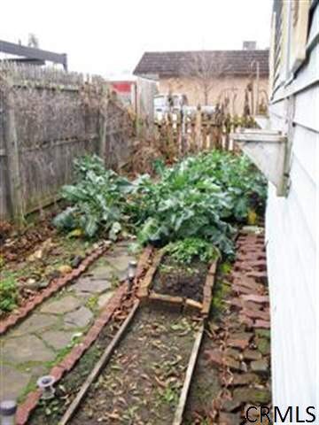 30 121st St, Troy, NY 12182 - photo 4