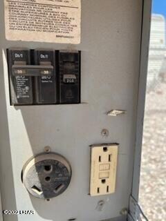 635 S Connor Ln, Quartzsite, AZ 85346 - photo 6