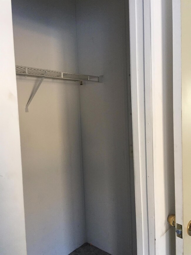 1202 Homedale Rd, Klamath Falls, OR 97603 - photo 7