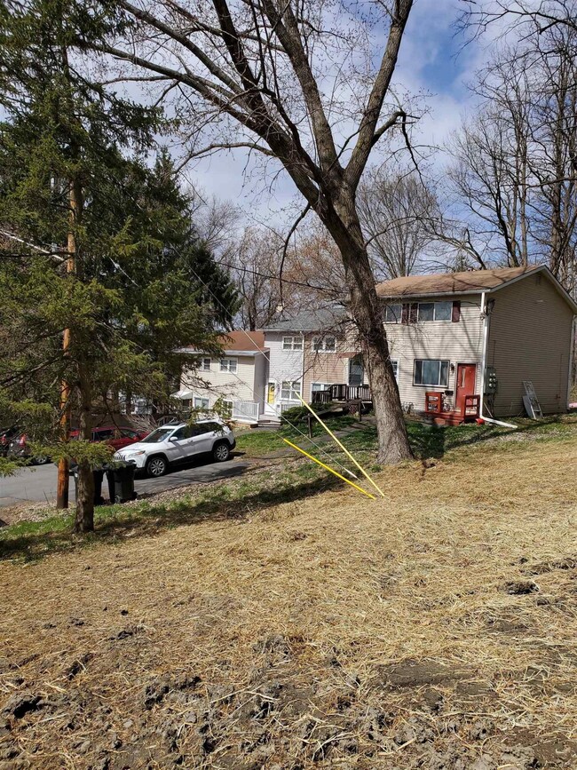 66 Ives Ct, Troy, NY 12182 - photo 6