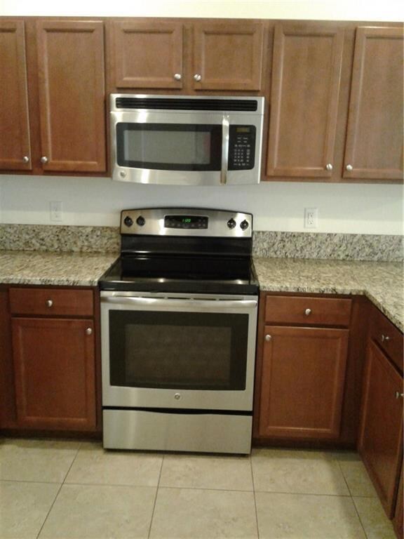 4337 Brewster Ln unit 4337, West Palm Beach, FL 33417 - photo 2