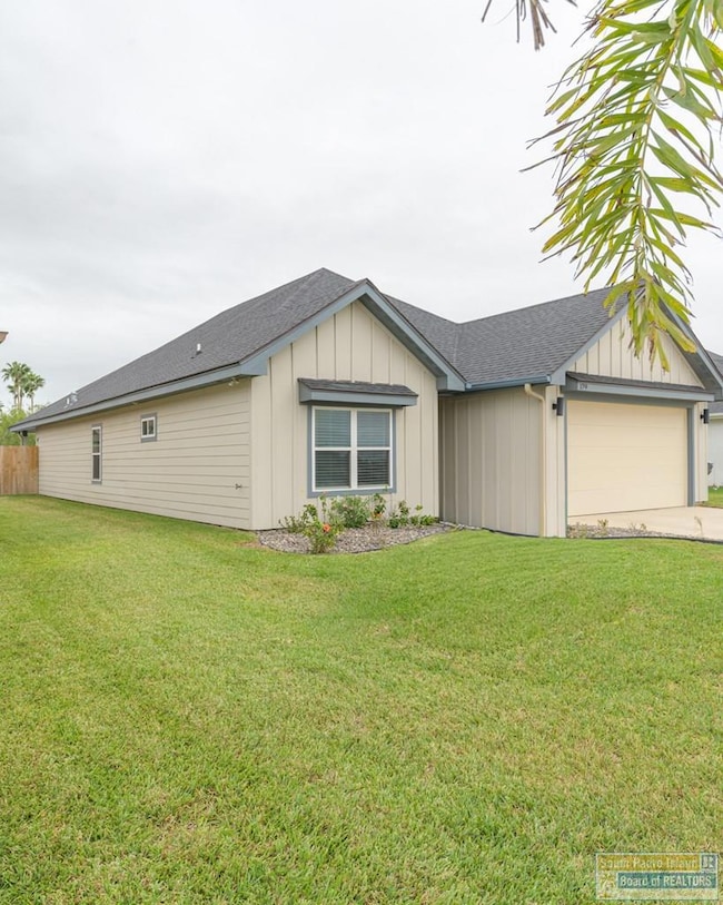 179 Torrey Pines Rd, Laguna Vista, TX 78578 - photo 2