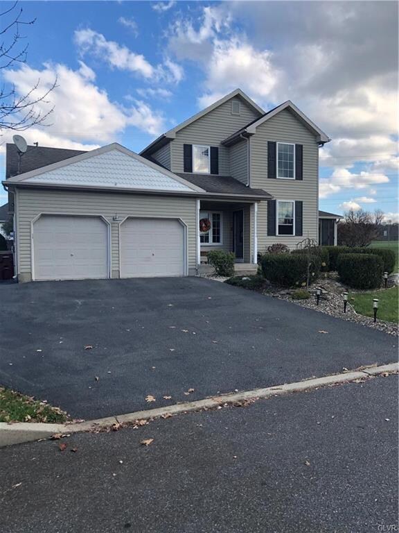 15 Crown Dr, Easton, PA 18040 - photo 2