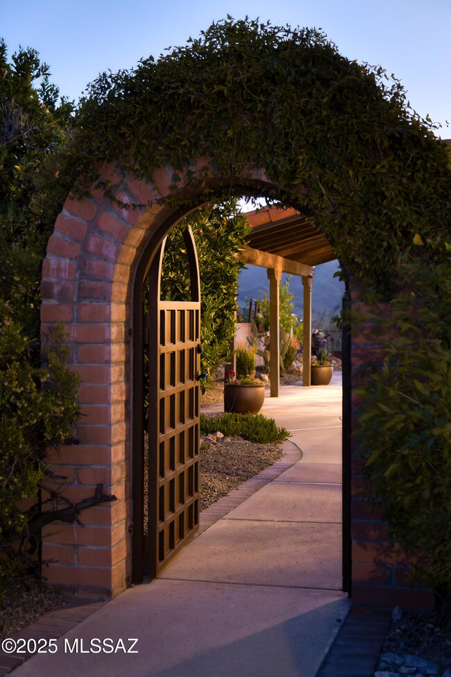 Custom Metal Gate at Courtyard