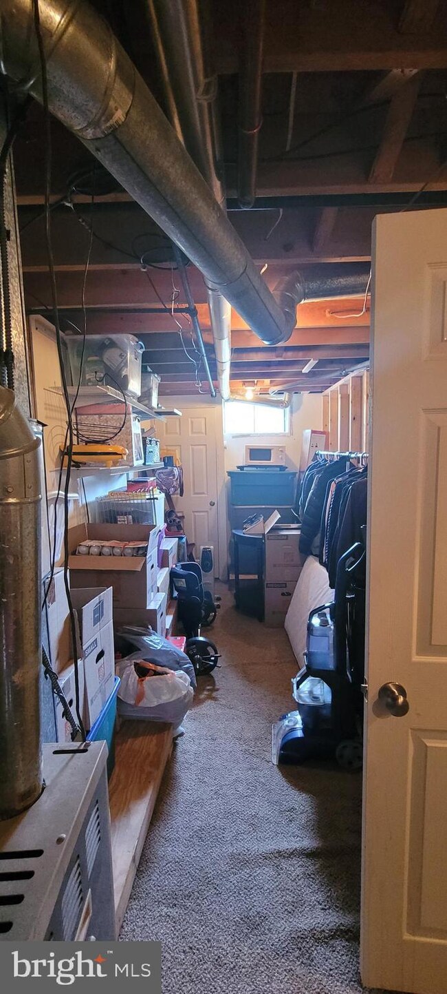 6710 Hilltop Dr unit REDWOOD, Brookhaven, PA 19015 - photo 5