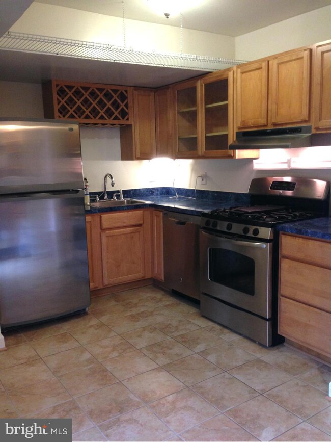 5918 Mayflower Ct, Alexandria, VA 22312 - photo 5