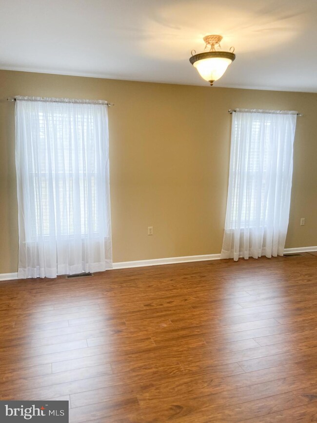 3160 Schuylkill Rd, Spring City, PA 19475 - photo 5