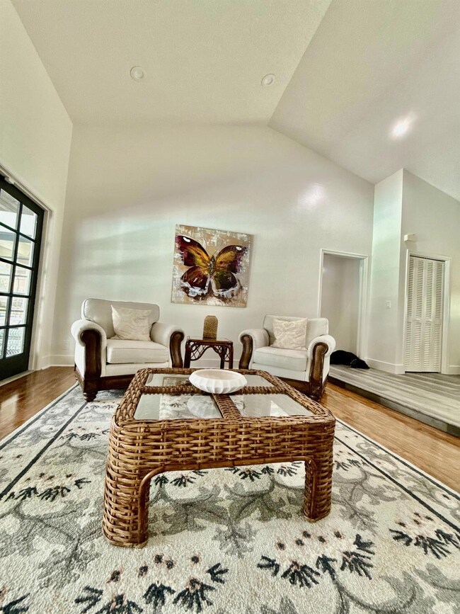 325 Knotty Wood Ln, Wellington, FL 33414 - photo 6