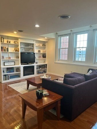 54 Dutcher St unit 9, Hopedale, MA 01747 - photo 3