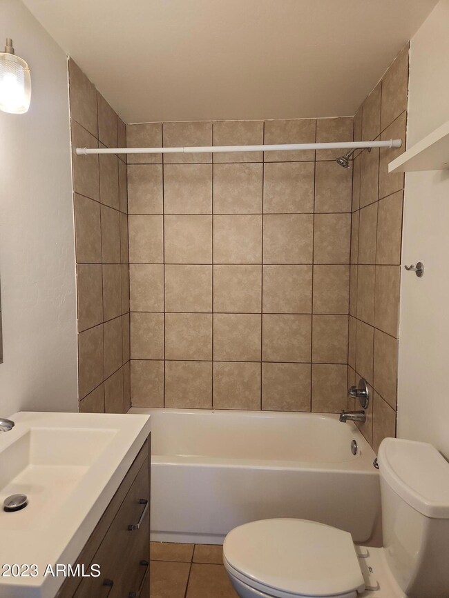 1812 N 26th Place unit 2, Phoenix, AZ 85008 - photo 7