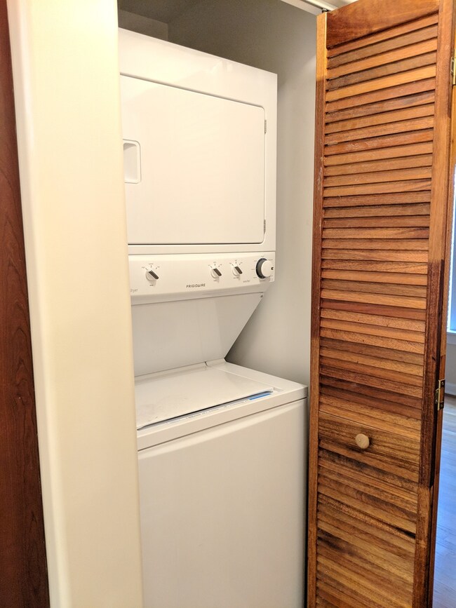 6458 N Fairfield Ave unit 3, Chicago, IL 60645 - photo 4