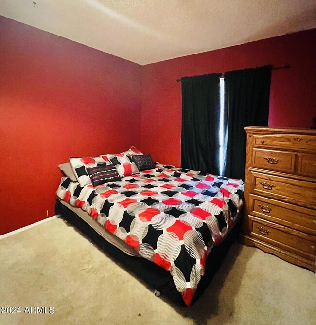 Guest bedroom