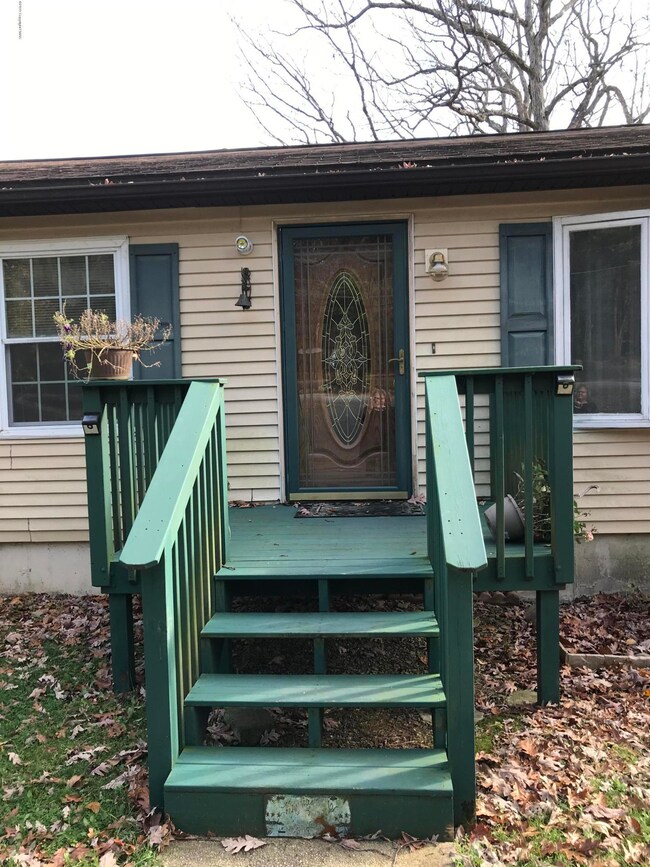 740 E James St, Lehighton, PA 18235 - photo 3