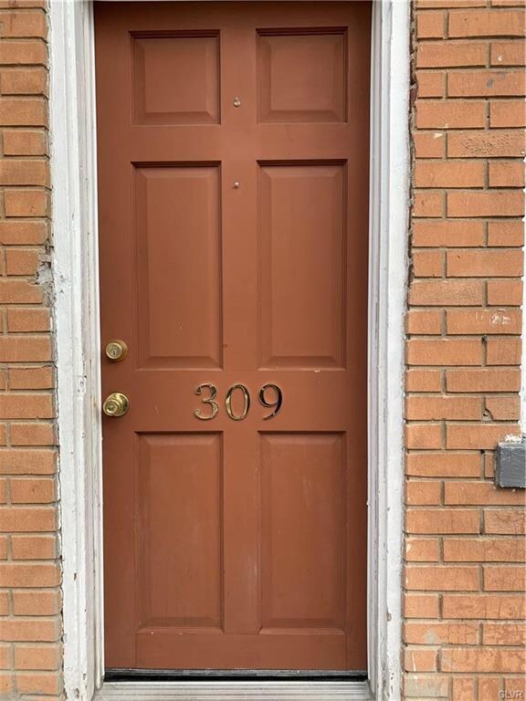 309 N Fulton St unit 1, Allentown, PA 18102 - photo 2