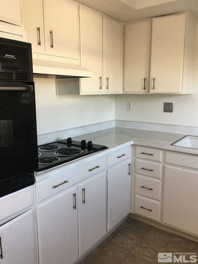 521 C St unit 4, Sparks, NV 89431 - photo 4