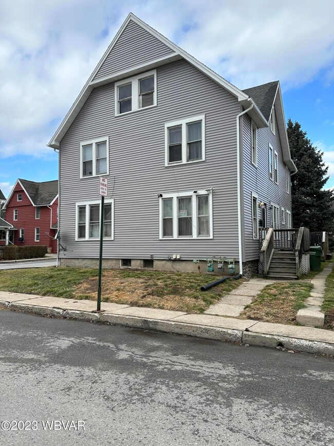 2420 Dove St unit 2422, Williamsport, PA 17701 - photo 3