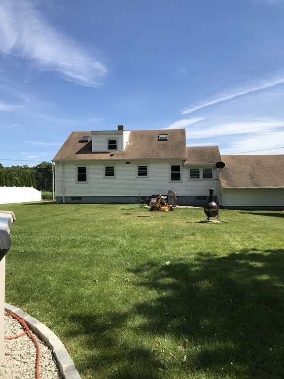 256 Old Bedford Rd, Westport, MA 02790 - photo 2