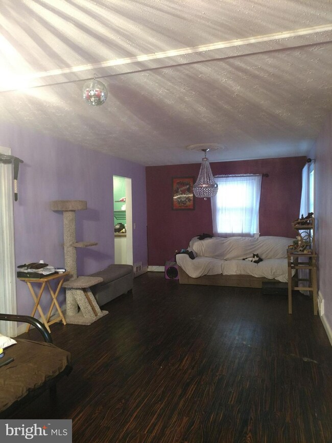 6517 Medwick Dr, Hyattsville, MD 20783 - photo 2